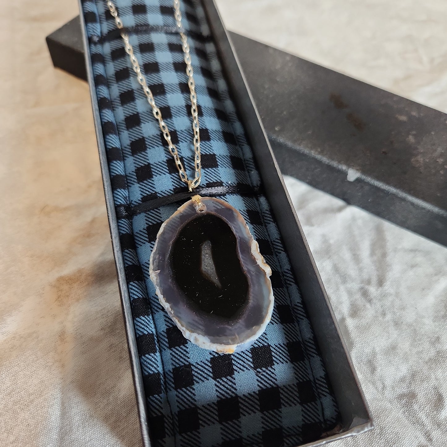 Agate Sliced Jewelry, Natural Clear and Black Eye Srone Silver Pendent Necklace