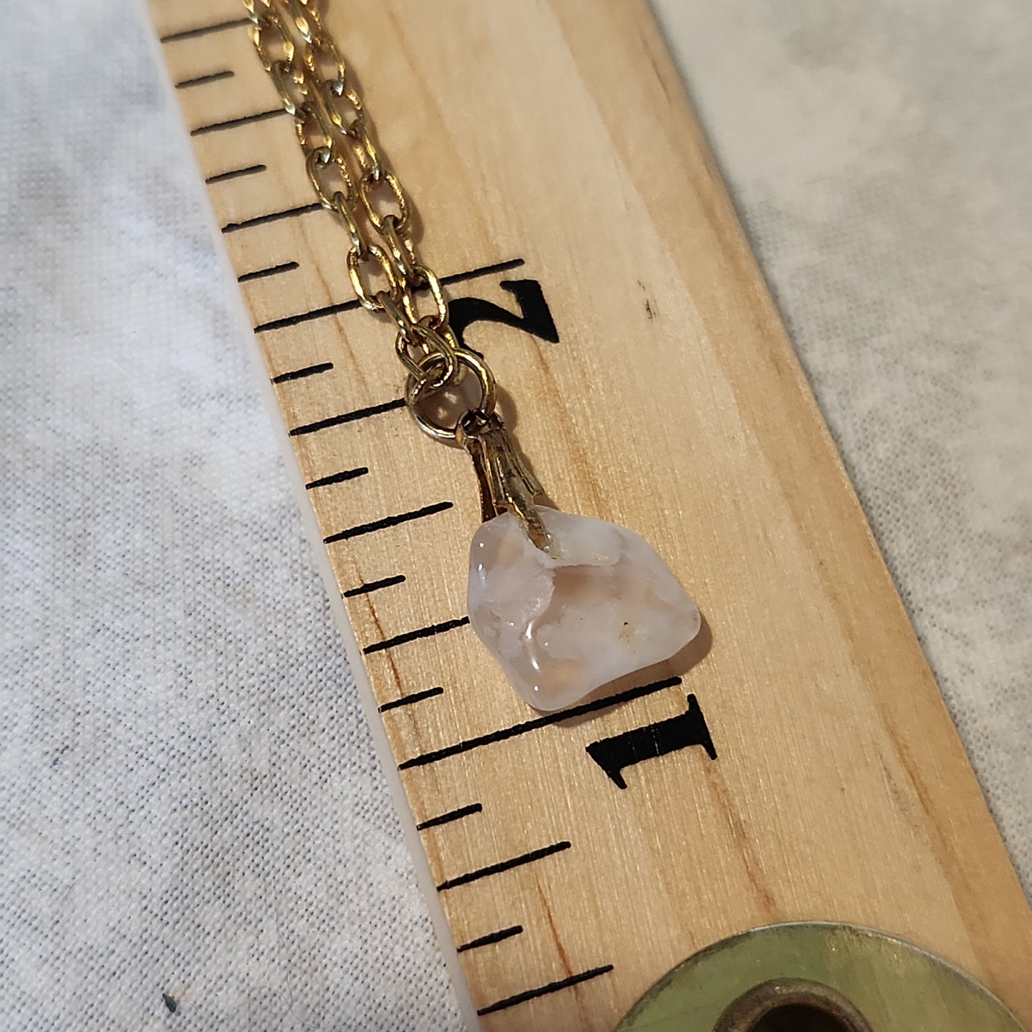 Chalcedony Agate Delicate Gold p. Necklace