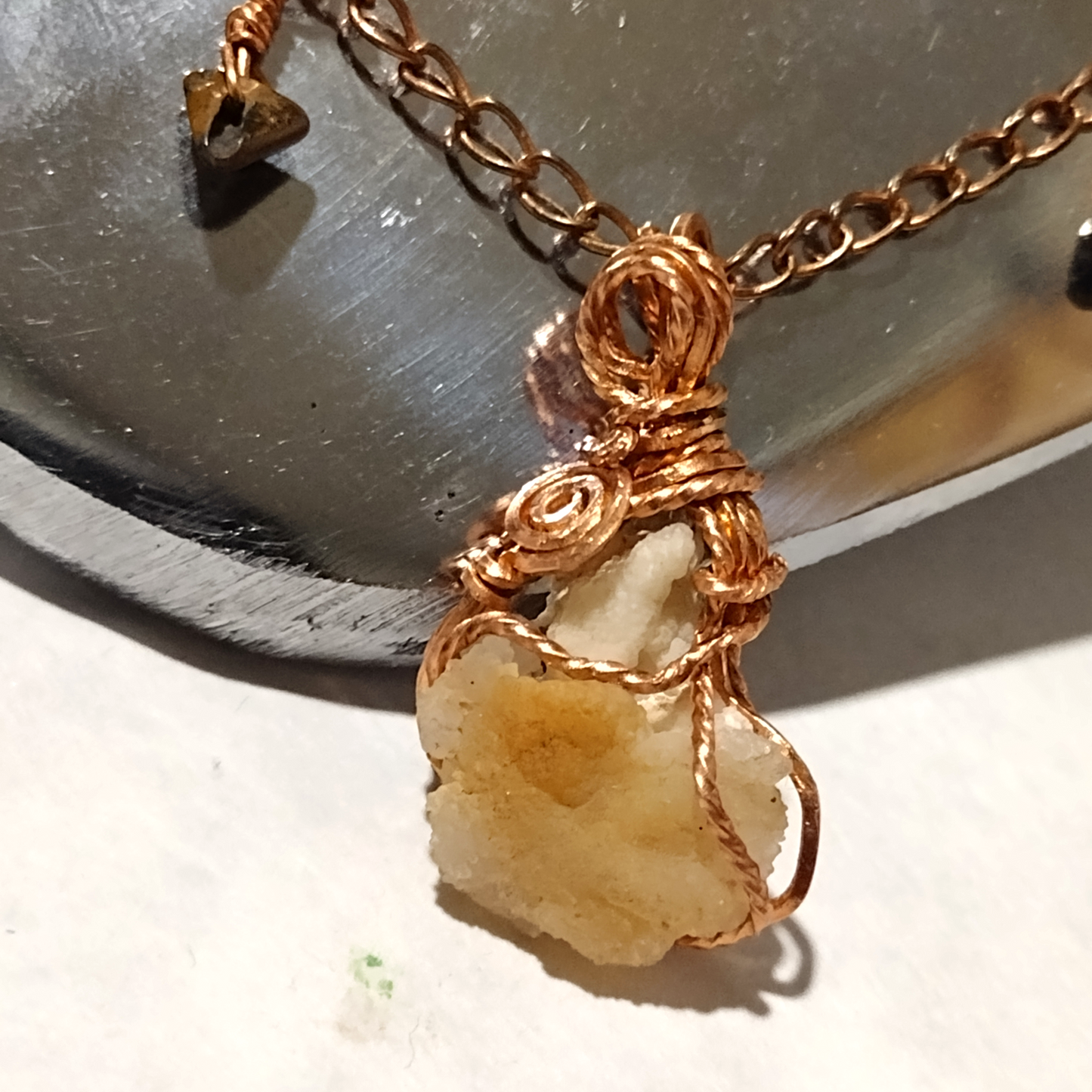 Crazy Wire Work Beaded Jewelry Raw Chalcedony Rose Beaded Tiger Eye Copper Wire Wrapped Necklace
