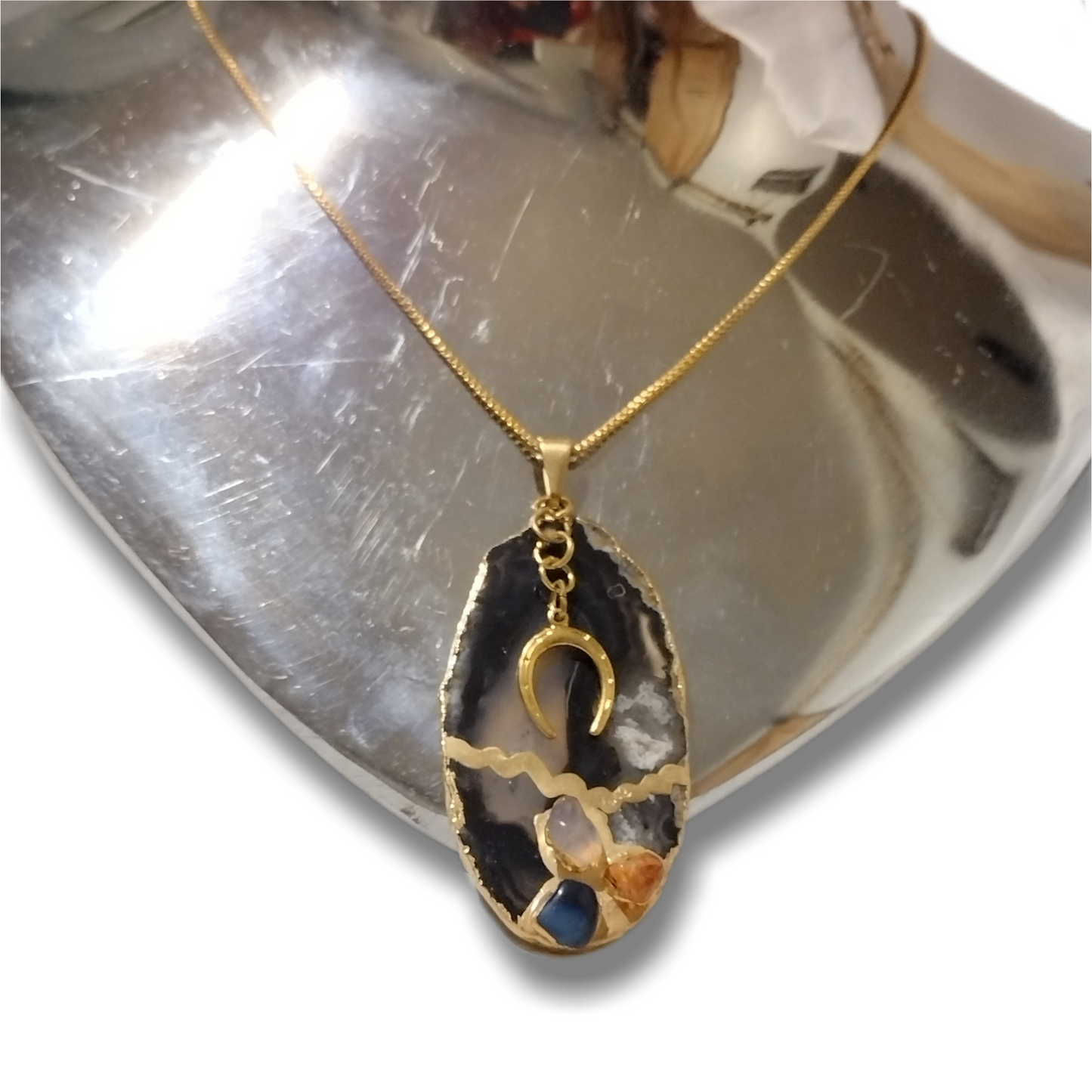 Agate Sliced Natural Black, Gold Dipped Horseshoe Charm Gemstone Necklace Jewelry